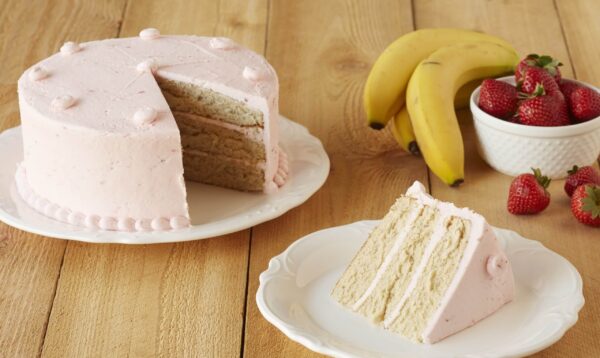 The January Cake of the Month, Strawberry Banana.